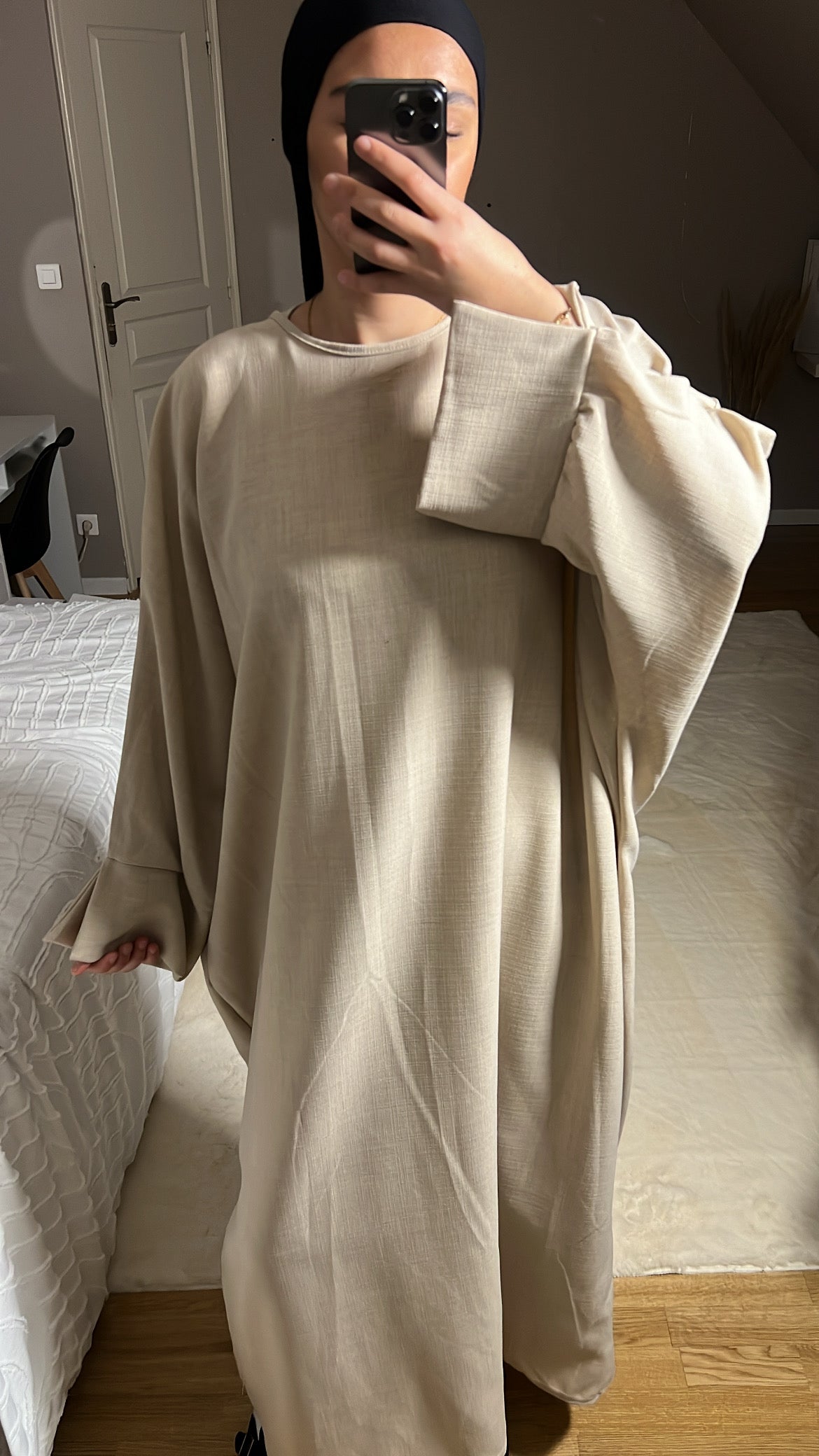 Abaya d'élégance beige